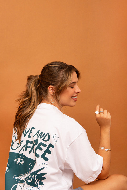 BRAVE WILD AND T-SHIRT